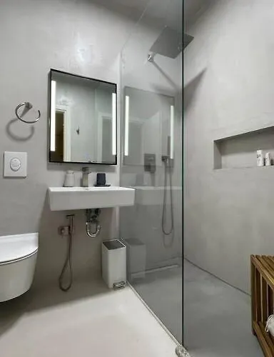 Villa Luxury In Palasë