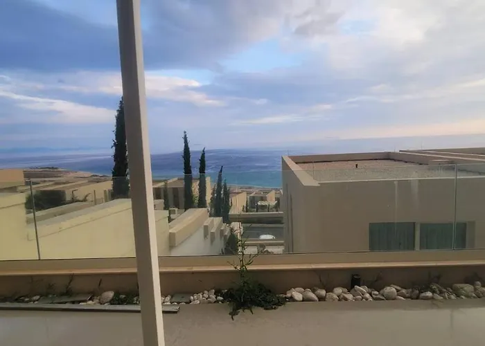 Luxury In * Palasë