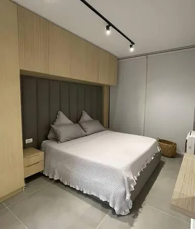 Villa Luxury In Palasë